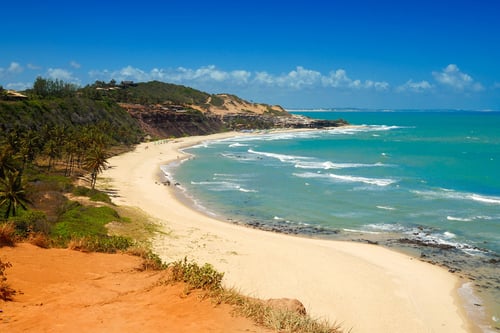 Guia Completo da Praia do Amor em Pipa: Surf, Hospedagem e Gastronomia Local