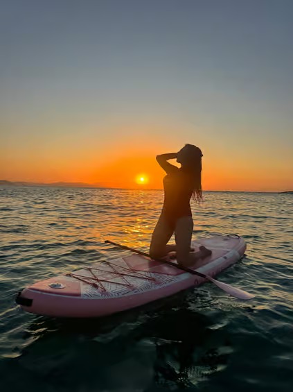 Stand-up paddle no Rio ao nascer do sol - foto 1