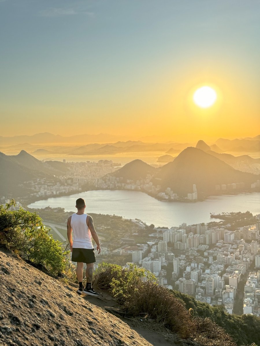 Morro Dois Irmãos - Nascer do Sol