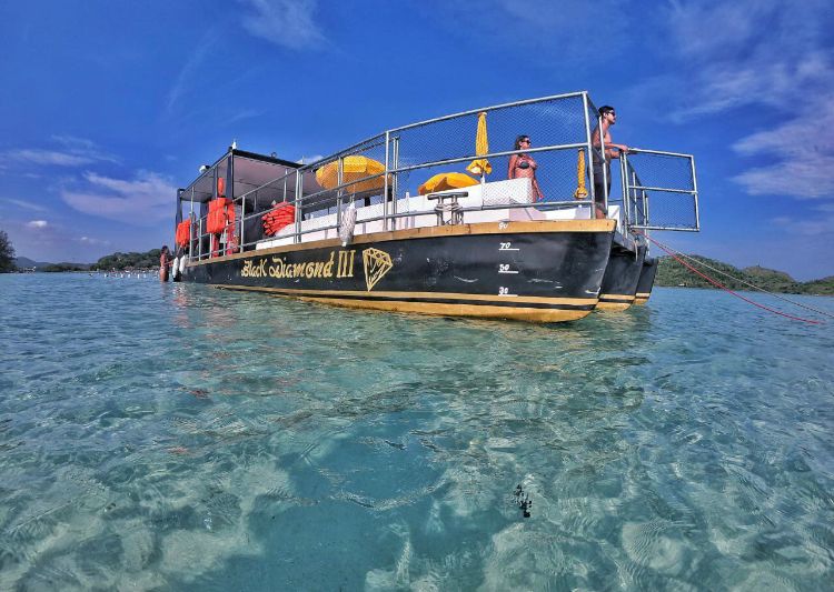 Passeio de Barco Privativo em Cabo Frio