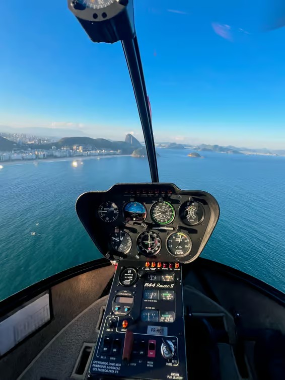 Passeio de helicóptero no Rio com portas abertas - foto 19