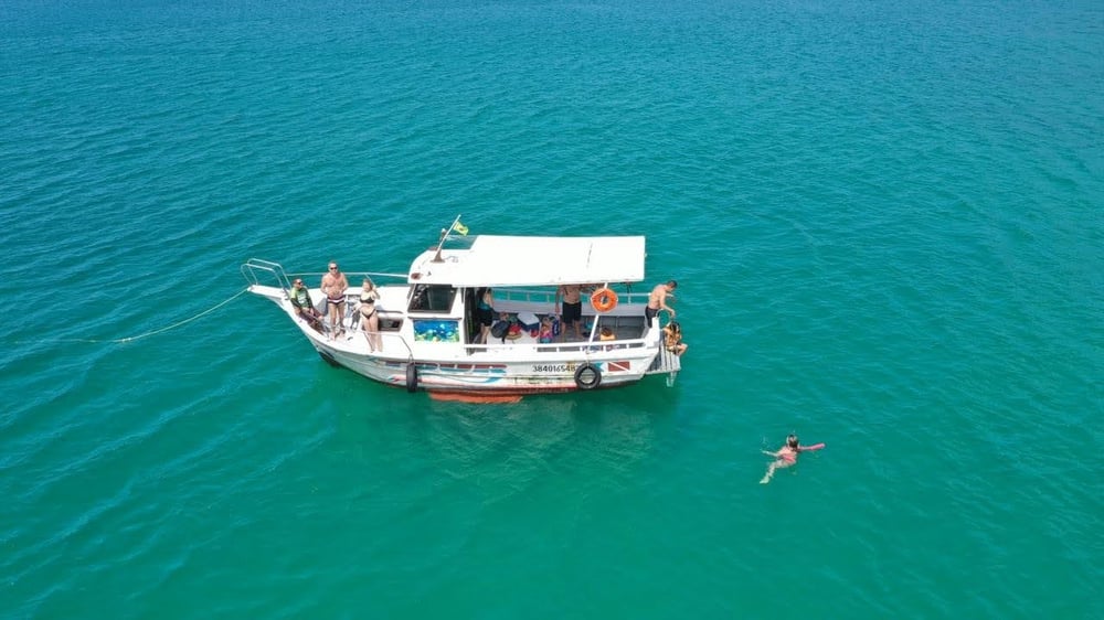 Passeio de Barco Exclusivo em Arraial do Cabo