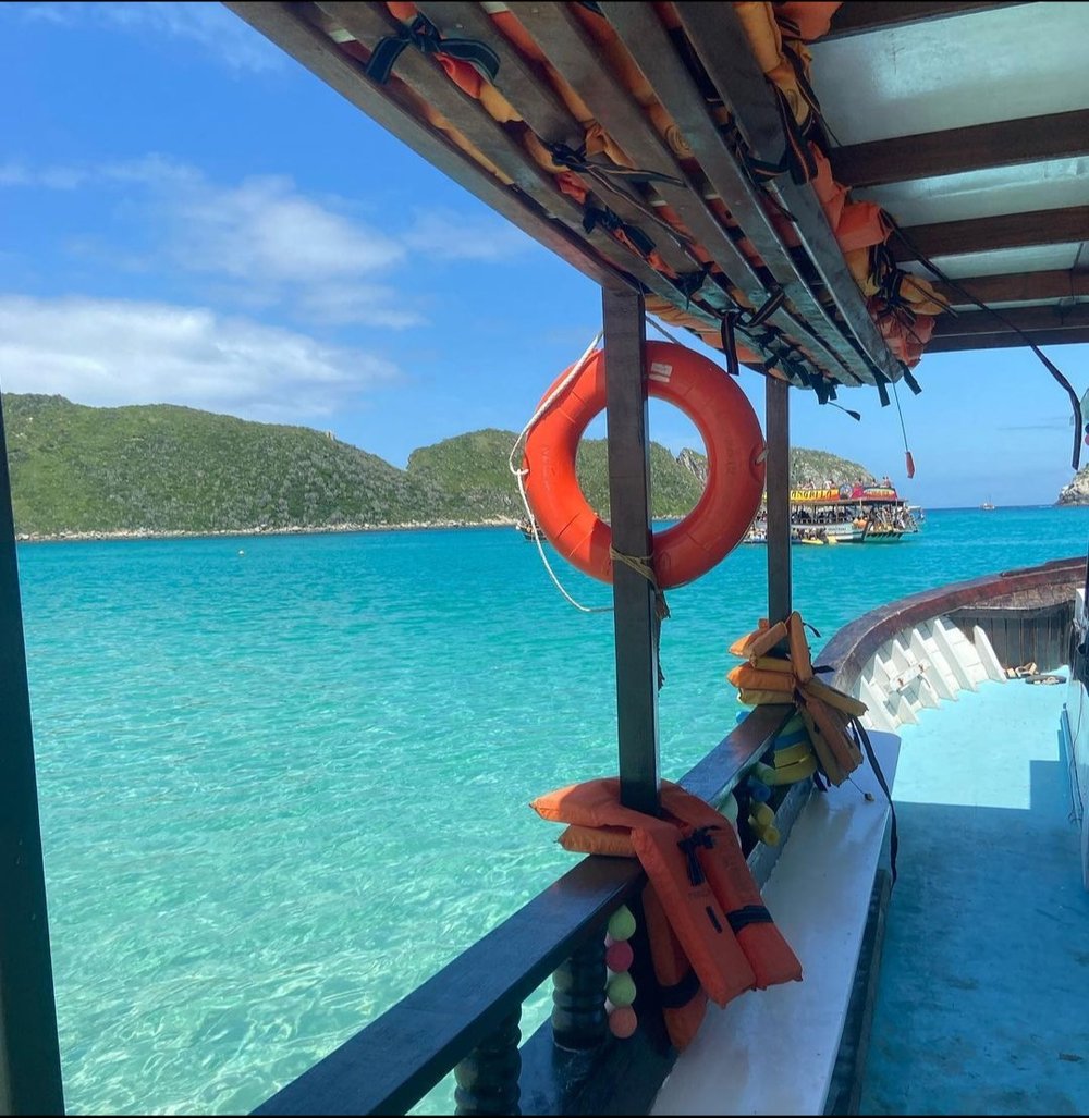 Maravilhoso passeio de Barco em Arraial do Cabo