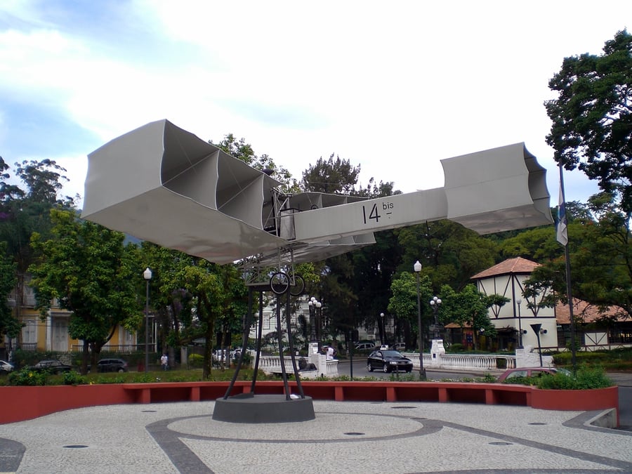 Praça 14 Bis 