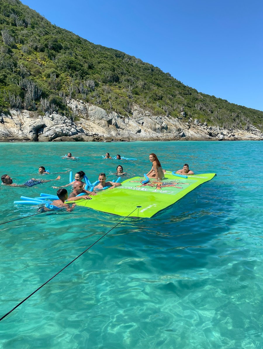 Sim, somos o barco do tapete!