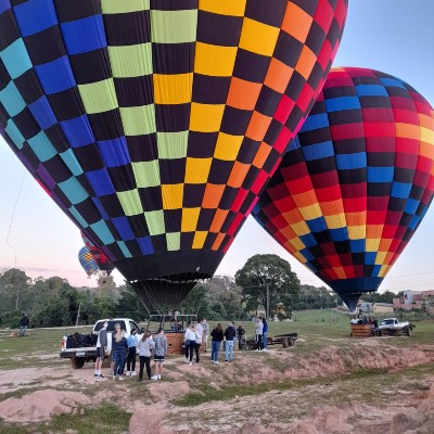 19/03 Voo de balão com café da manhã e espumante e visita à Cacau Show Mega Store