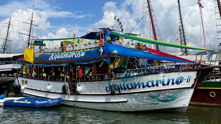Passeio de Escuna em Paraty: Escuna Aquamarina II