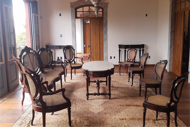 Turismo em Ouro Preto- casarão antigo Palácio D'Ouro