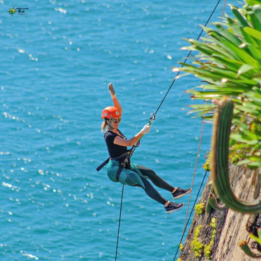 Rapel na Pedra do Pontal 