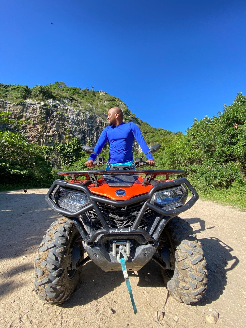 PASSEIO DE QUADRICICLO AUTOMATICO EM ARRAIAL DO CABO