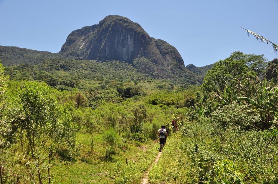 Visual da trilha para a Pedra da Lagoinha