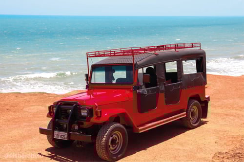 Tour de Jeep em Pipa: Uma Aventura Inesquecível em Belezas Naturais e Atrações Imbatíveis