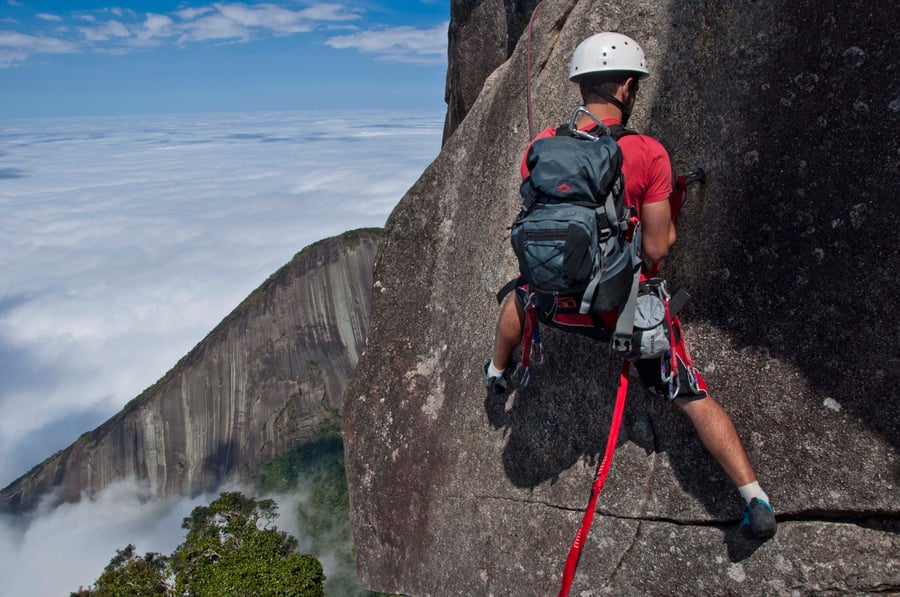 Escalada Dedo de Deus/ Face Leste 