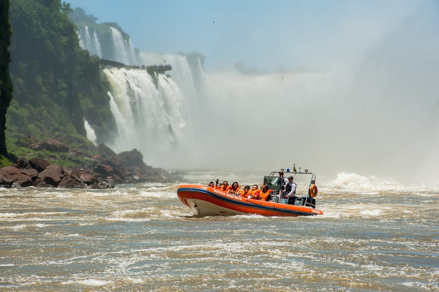 Barco nas cataratas
