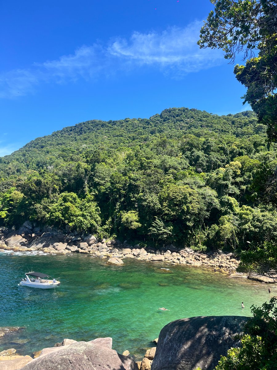 Praia do caxadaço em Ilha Grande - Você poderá visitar nos passeios Volta a Ilha e Super Sul
