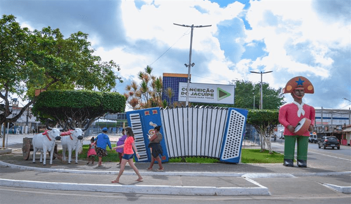 São João na praça de Berimbau