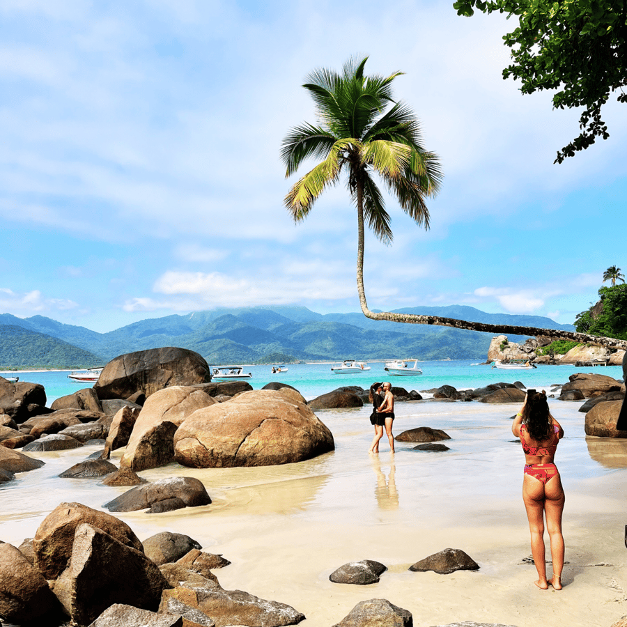 Praia do Aventureiro 