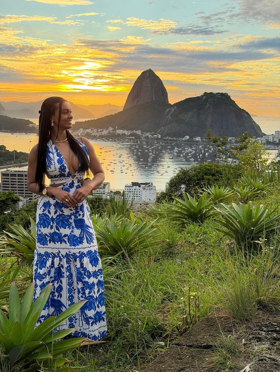     Conheça o Rio de Janeiro com conforto, segurança e registros inesquecíveis pelos pontos mais famosos da cidade.