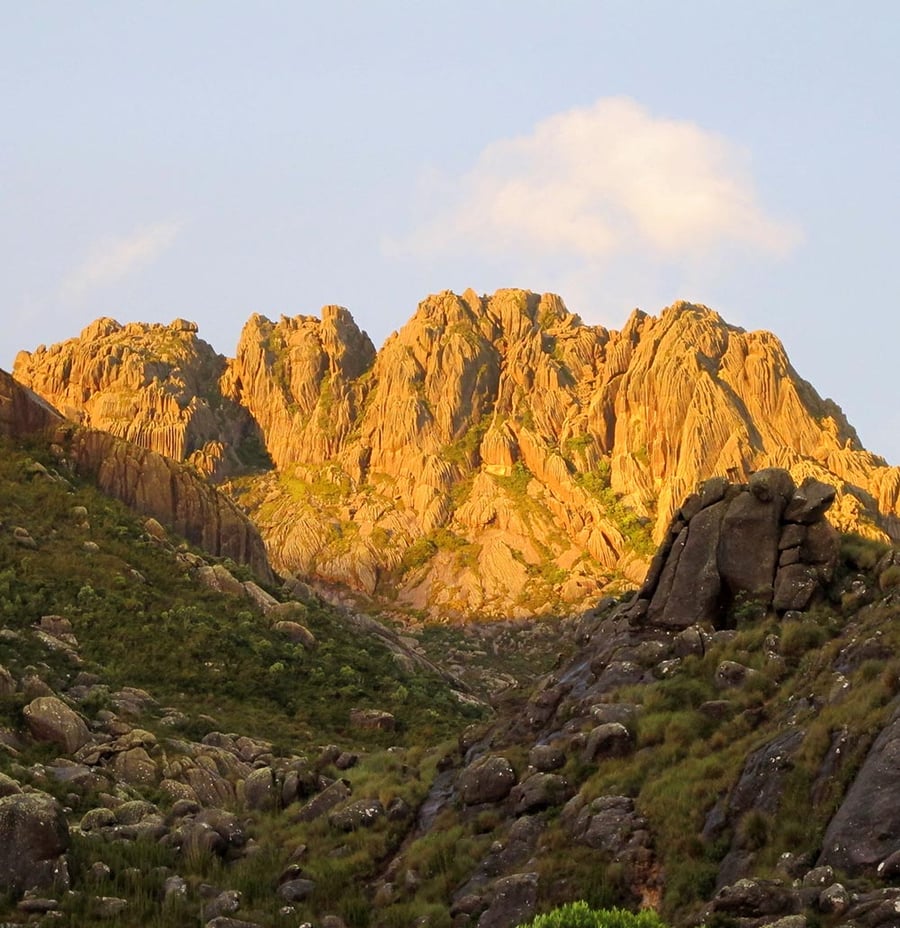 PICO DAS AGULHAS NEGRAS