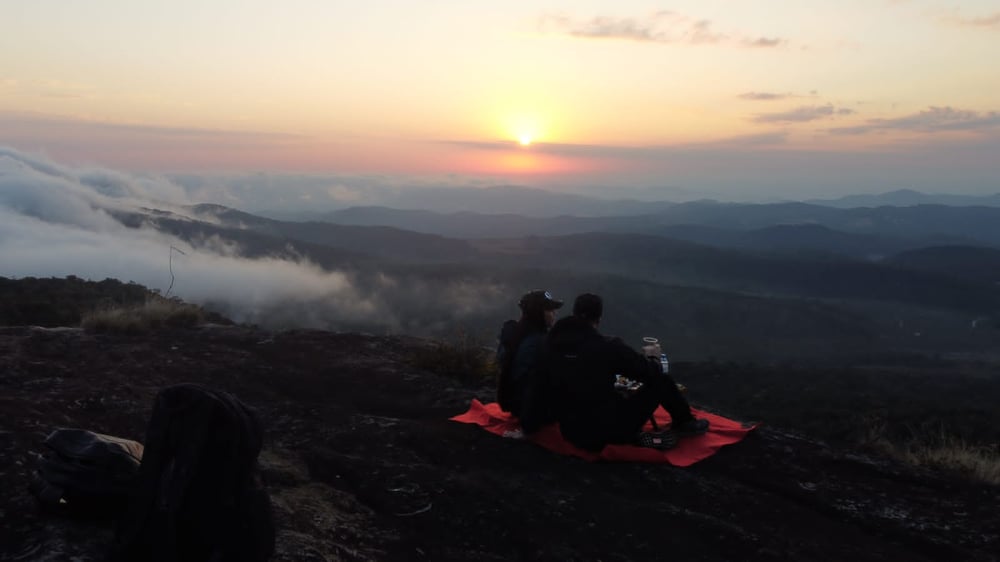 Roteiro Por do Sol nas Montanhas 