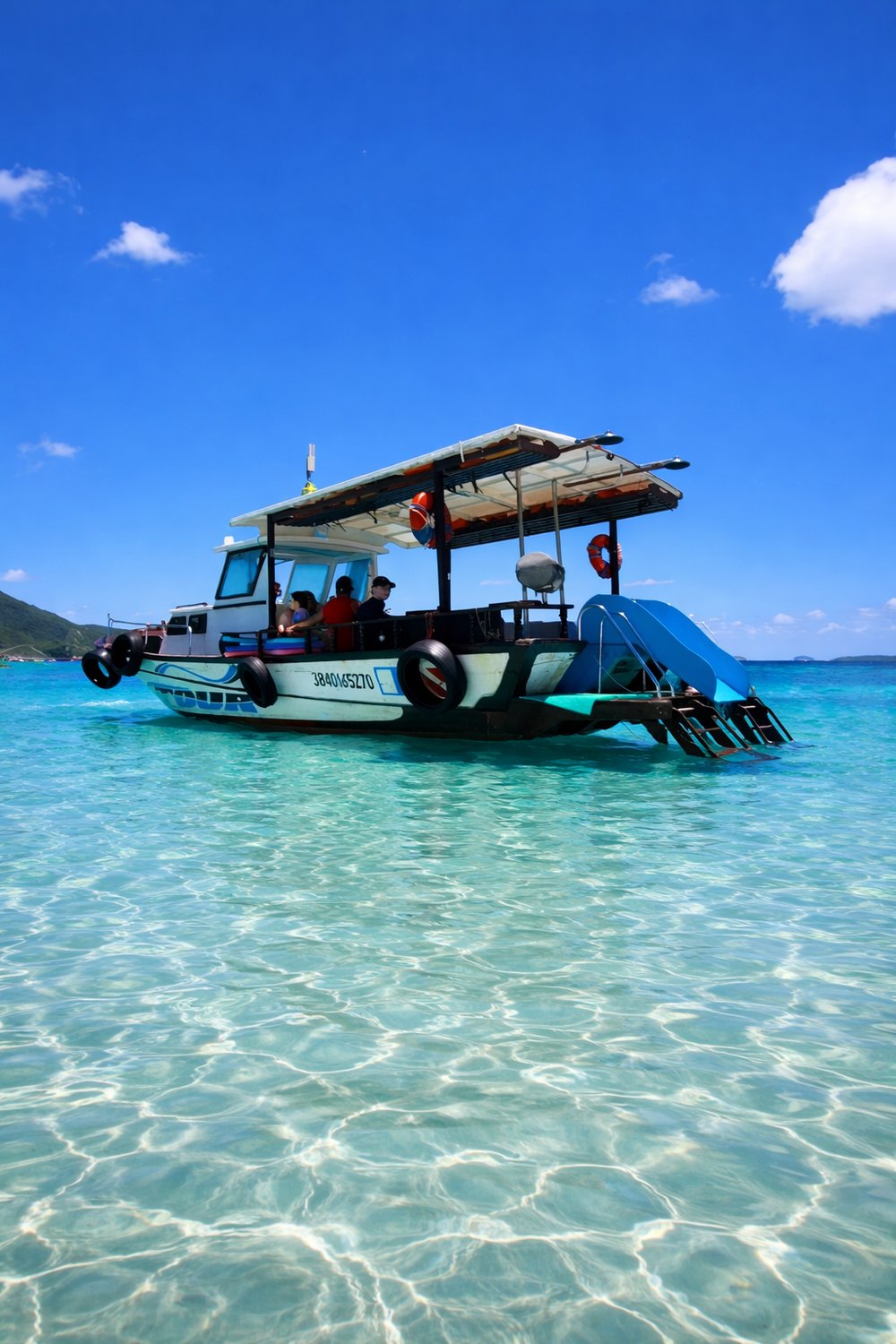 Passeio de Barco Exclusivo em Arraial do Cabo
