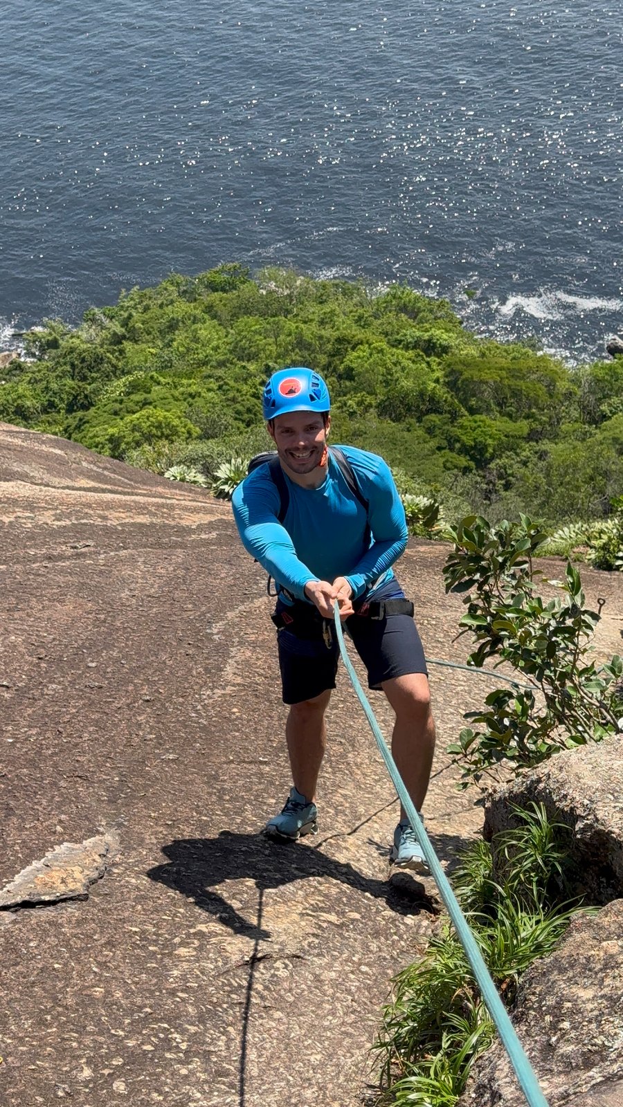 SUBIDA DO PÃO DE AÇUCAR PELO COSTÃO 