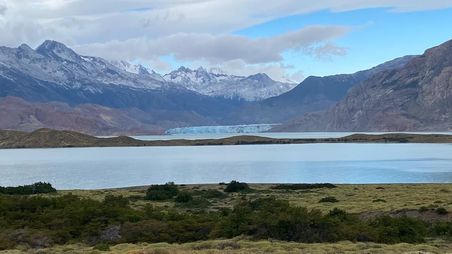 Lago e Glaciar Viedma