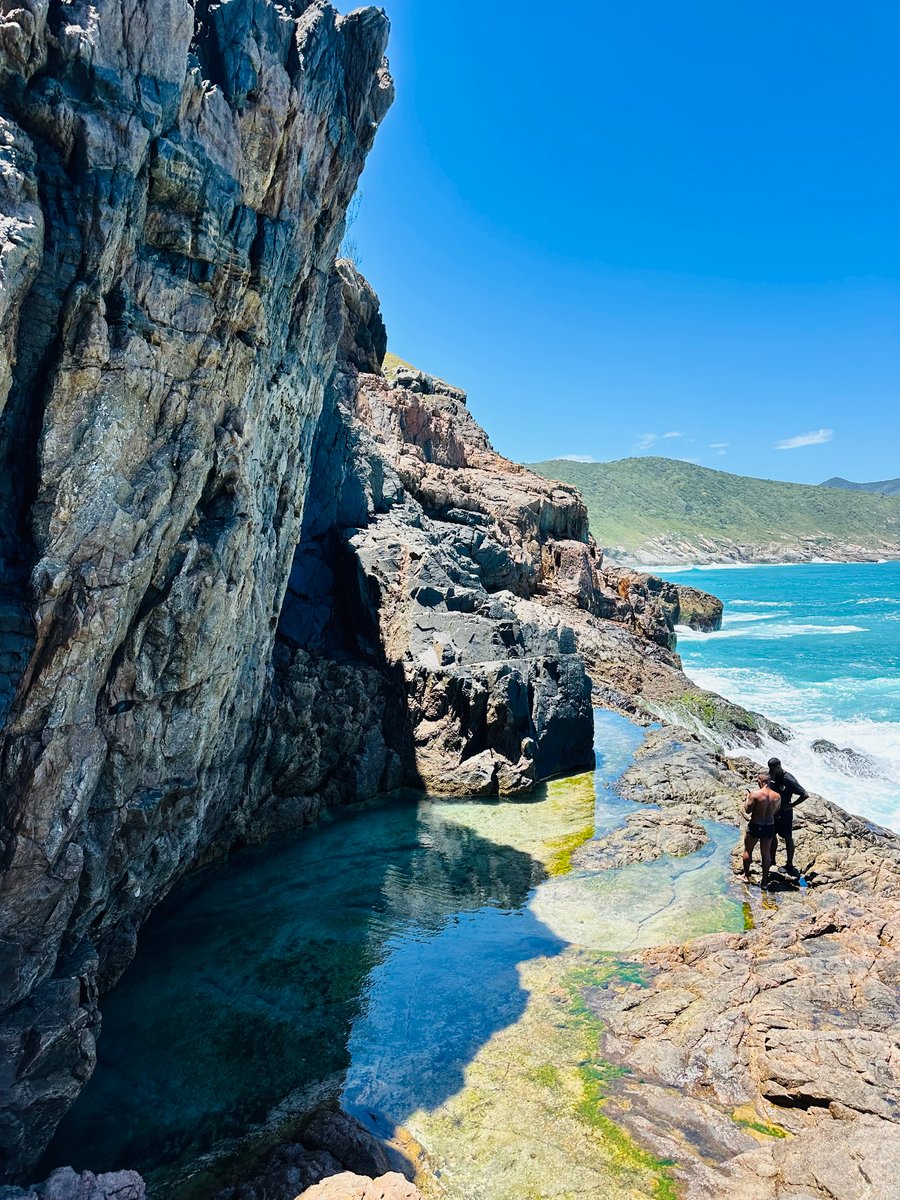 Rapel no Pontal do Atalaia em Arraial do Cabo