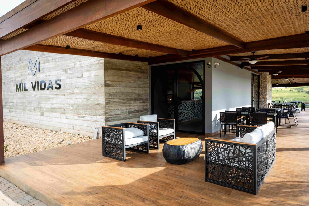 Vinícola Mil Vidas em Ritápolis, MG, oferece vinhos premiados e uma experiência única de enoturismo