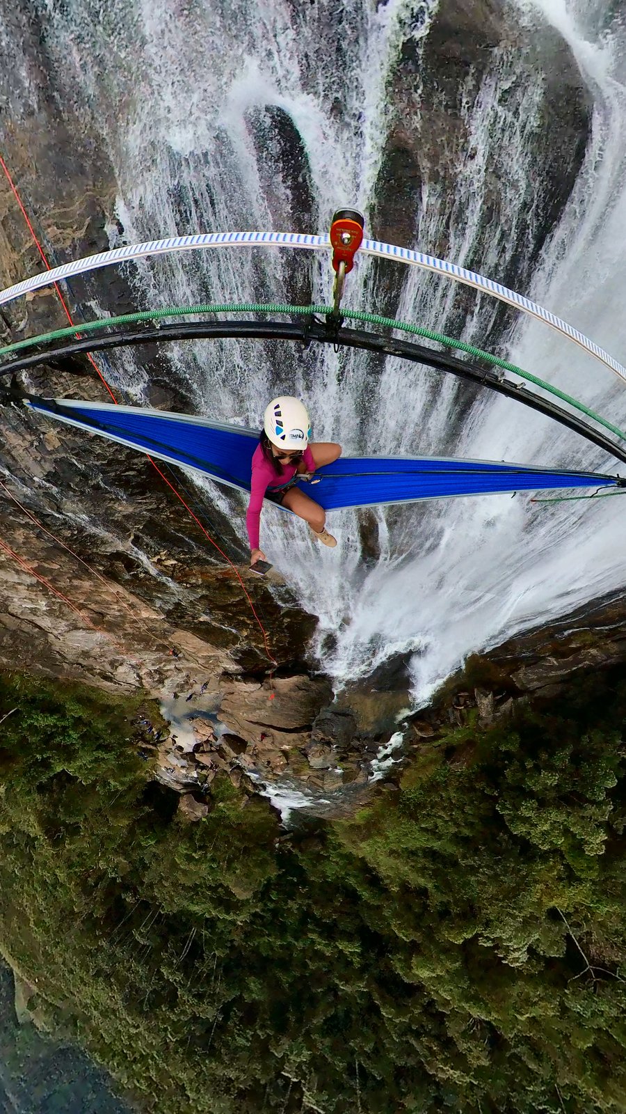 Rede nas alturasna Cachoeira Carlos Euler-MG