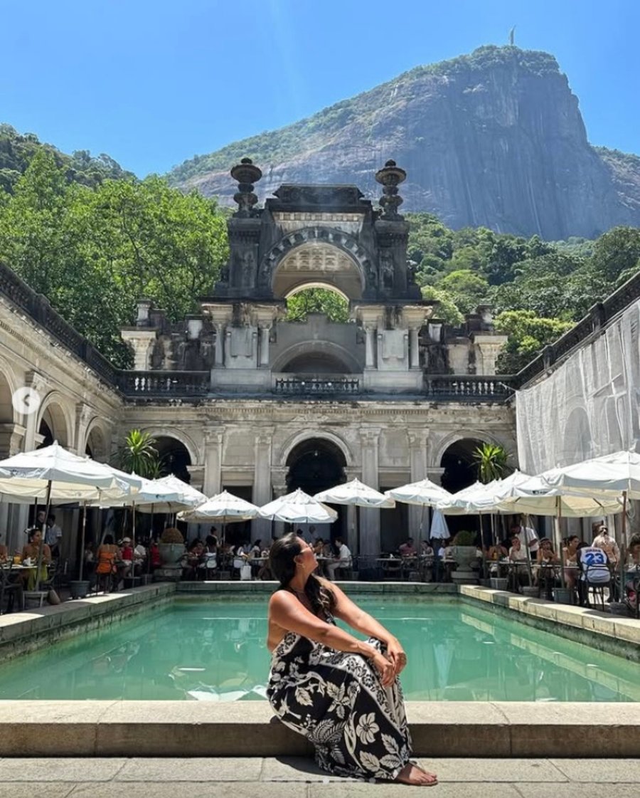 Ensaio feminino, fotos românticas e registros profissionais no Parque Lage Rio de Janeiro