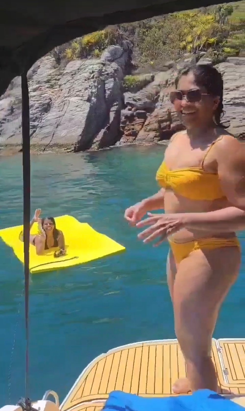 Passeio de Lancha em Arraial do Cabo e Cabo Frio