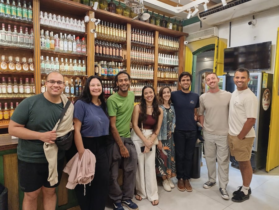 Grupo na Degustação de Cachaça Artesanal 