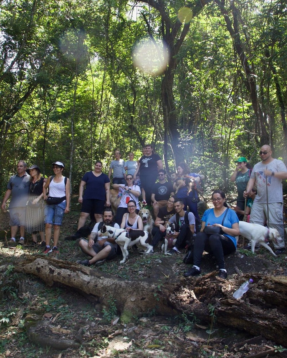 Trilha Pet + Degustação de Vinhos e Almoço na Vinícola Saccomani