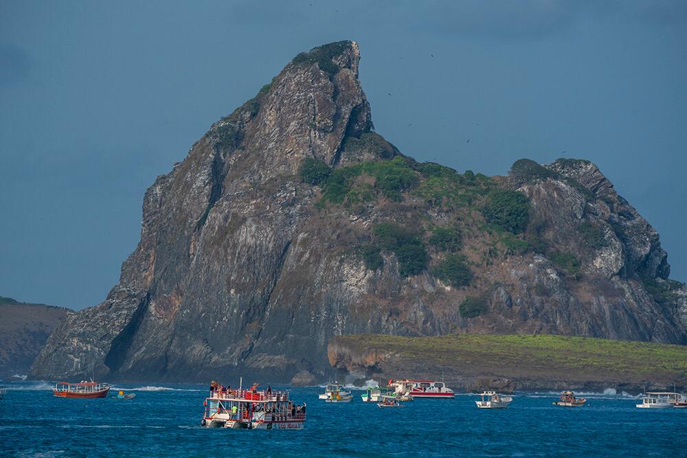Passeio de Barco - Entardecer vip com churrasco e Planasub 