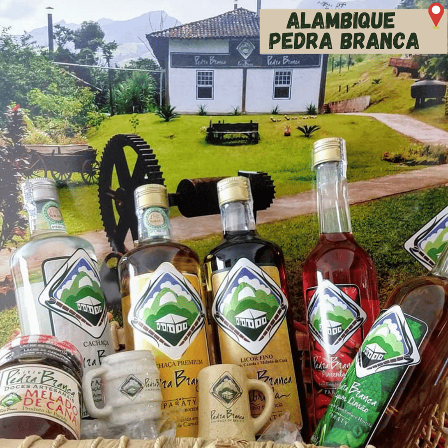 O Alambique Pedra Branca é um dos mais renomados de Paraty, conhecido por sua produção de cachaça artesanal de alta qualidade. Ele combina tradição, sustentabilidade e um ambiente rústico e charmoso.