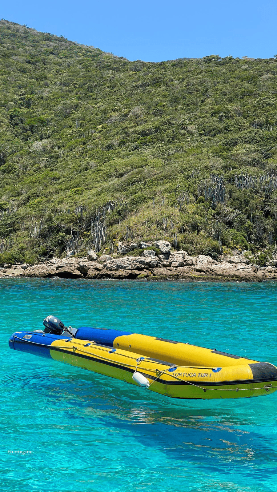 FlexBoat para o desembarque de voces.