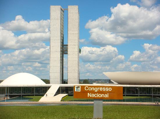 PASSEIOS PELA CIDADE DE BRASÍLIA