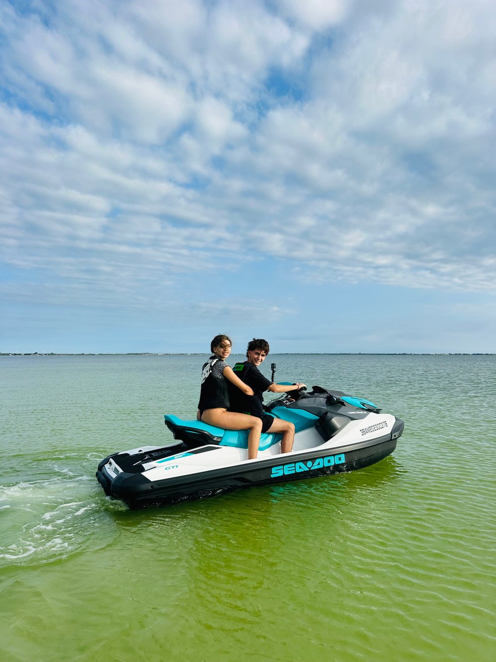 ALUGUEL DE JETSKI EM ARUBINHA - PONTA DA ACAIRA