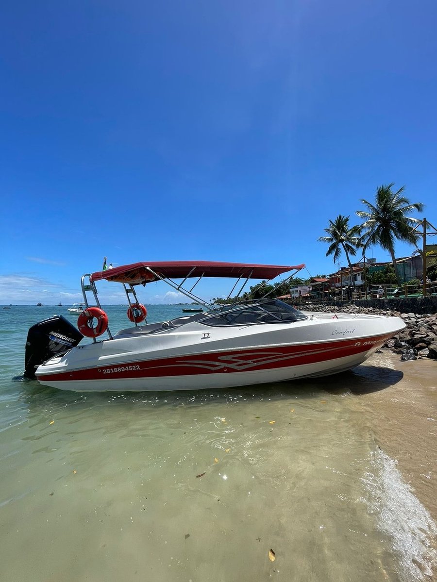 Vista aérea de Boipeba durante o passeio Volta à Ilha – natureza intocada e mar azul 💙