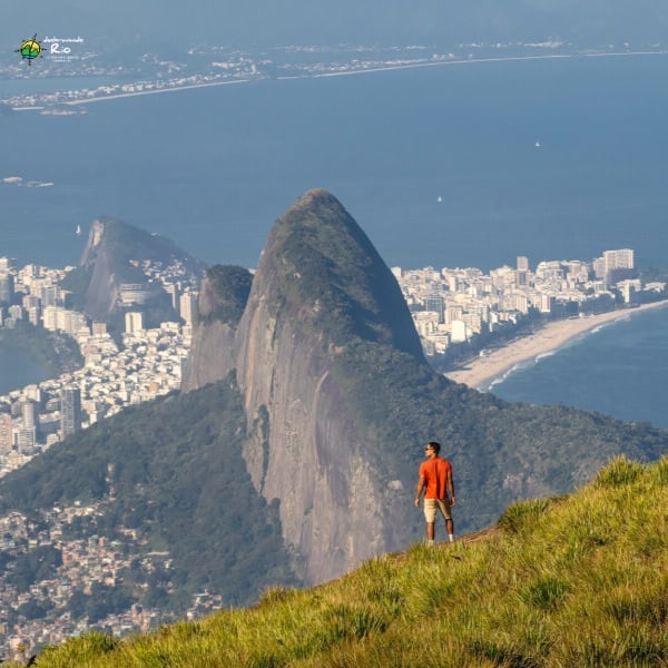 Descubra por que subir a Pedra da Gávea é um desafio incrível para amantes de trilhas e uma experiência de tirar o fôlego com vistas panorâmicas do Rio de Janeiro.