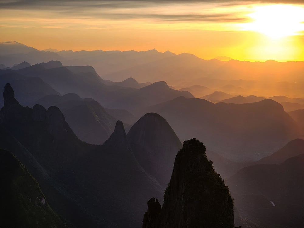 PORTAIS DE HÉCULES COM NASCER DO SOL