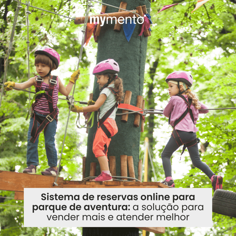 Visitantes aproveitando atividades de aventura em parque com tirolesa e arvorismo, representando a praticidade do sistema de reservas online mymento.