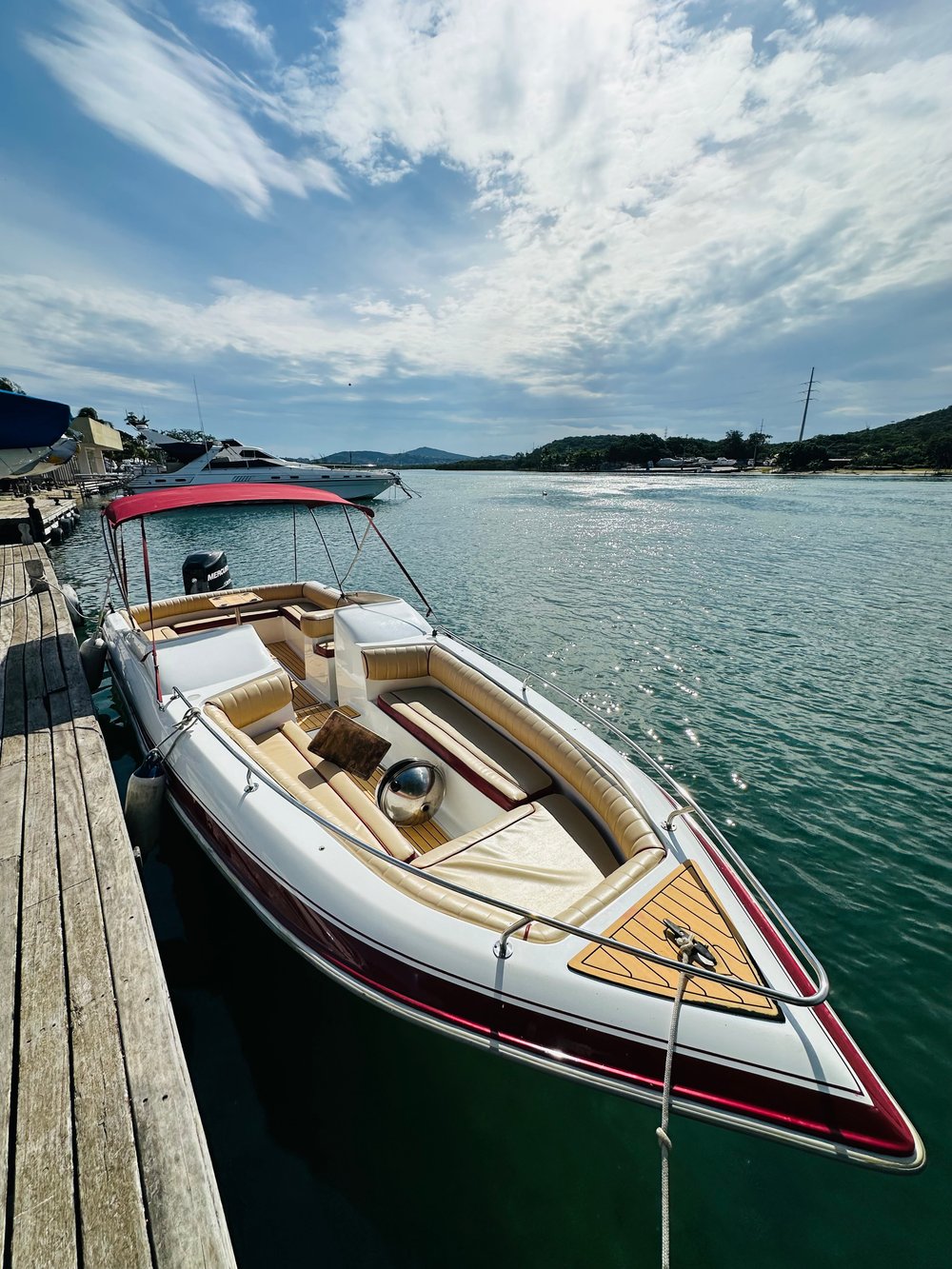 Passeio de Lancha em Arraial do Cabo e Cabo Frio