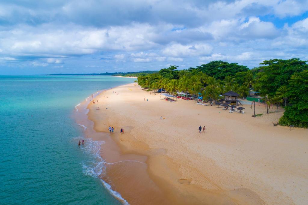 Explore as Belezas e a Riqueza Histórica das Praias de Porto Seguro, Bahia