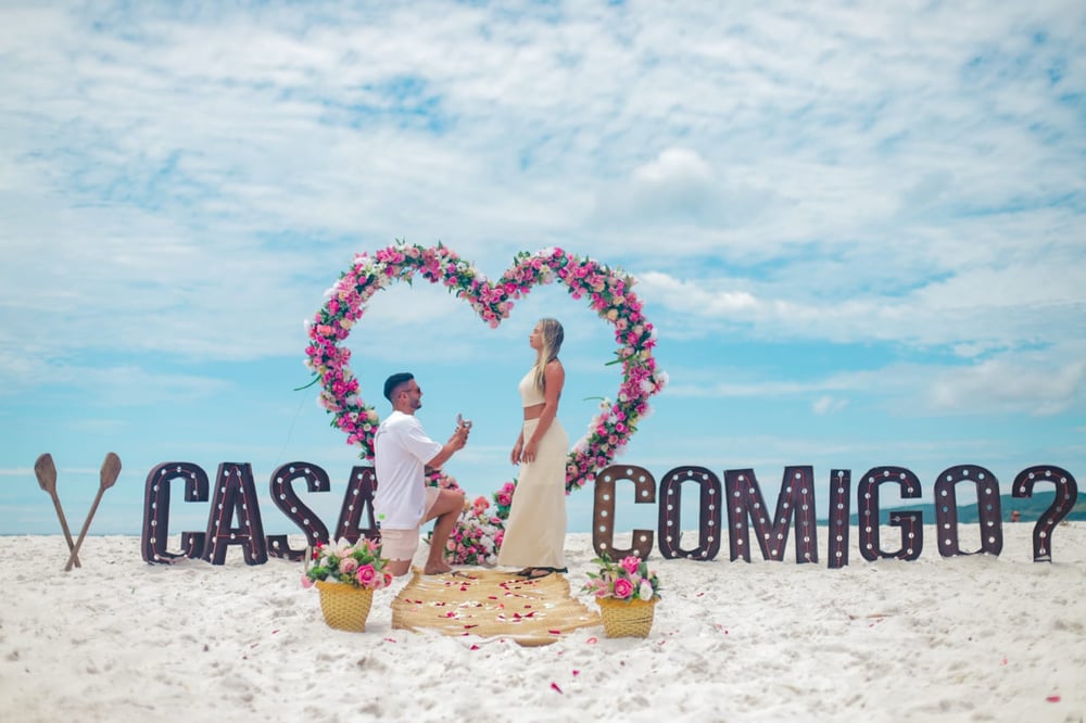 DECORAÇÃO GIGANTE (FLORES + LETRAS)