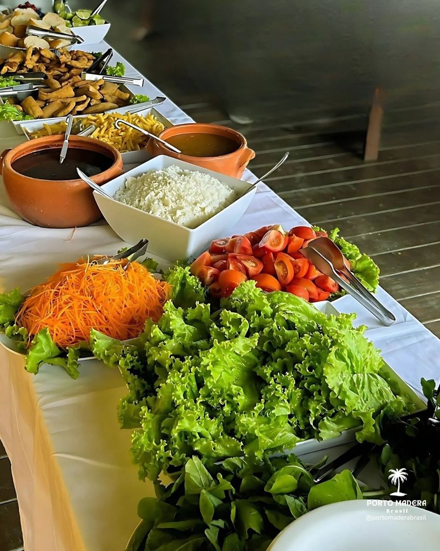 Almoço Incluso - Buffet Livre