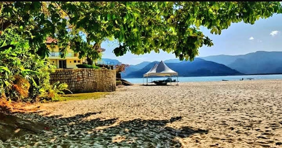 Ilha das Couve e Ilha dos Porcos