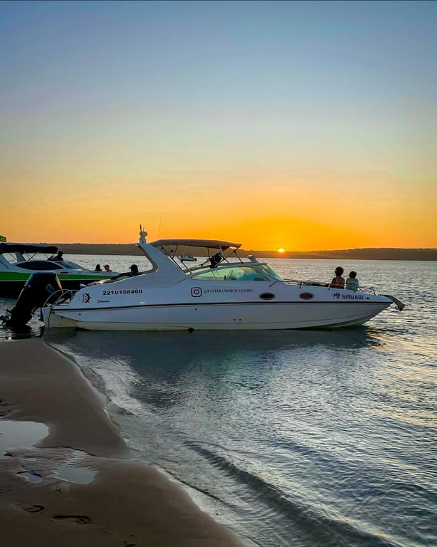 Passeio de lancha na Lagoa de Guaraíras - Tibau do Sul: descubra um paraíso natural