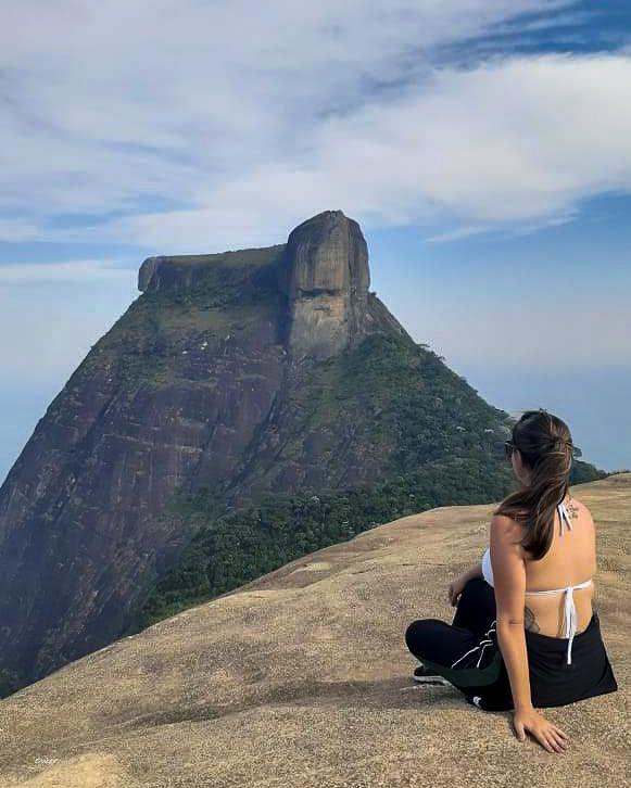 Explore paisagens deslumbrantes na Trilha da Pedra Bonita e Mirante da Cascatinha com um guia experiente e viva uma aventura inesquecível no Rio de Janeiro!  PARA ESSA EXPERIENCIA SAIMOS COM O NIN DE 03 PESSOAS )